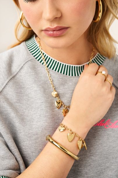 Statement chain bracelet with 5 hearts