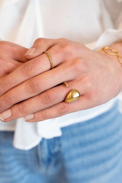 Statement ring open drop
