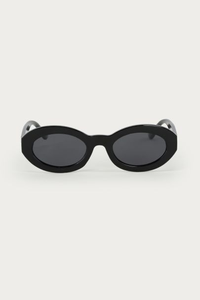 Lunettes de soleil Jutta cat-eye noires