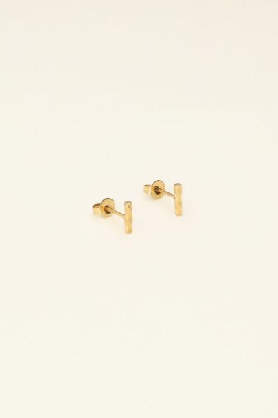 Twisted studs