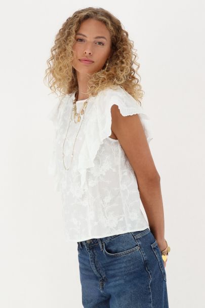 Witte kanten top met ruffles & bloemen