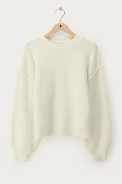 Weißer Oversize-Strickpullover