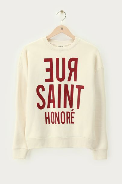 White sweatshirt with red print "Rue saint honore"