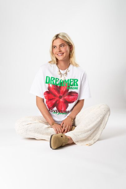 White T-shirt "Adventures are forever"