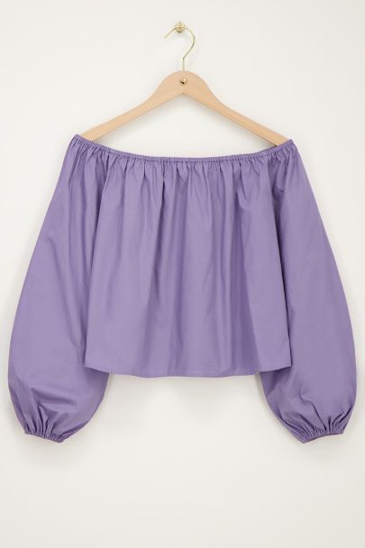 Lila schulterfreies Oberteil mit Ballonärmeln