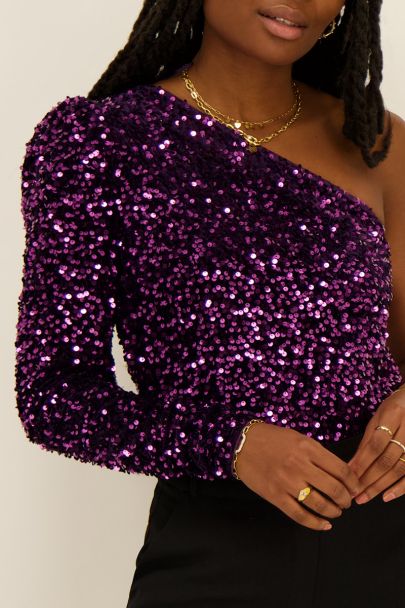 Top violet à épaule dénudée et sequins