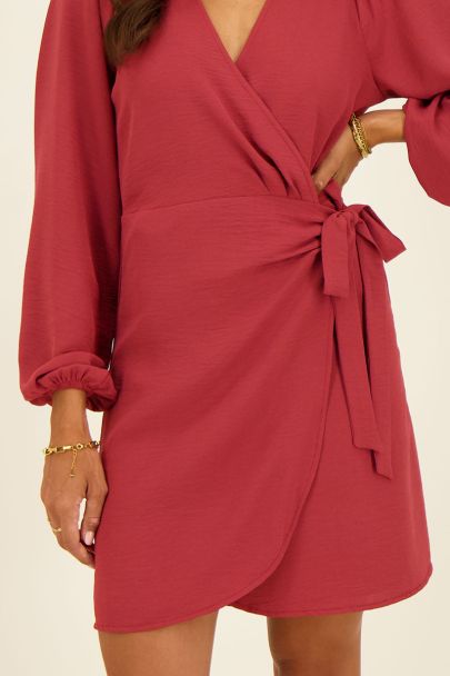 Robe portefeuille rouge à manches courtes