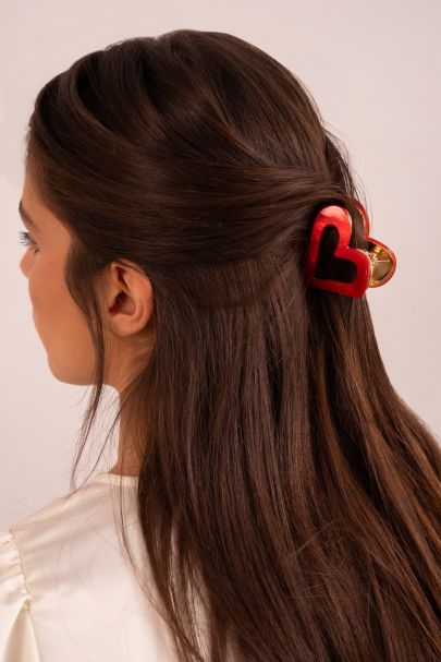 Pince à cheveux rouge avec cœur