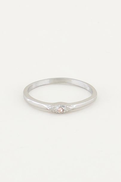 Bague avec pierre couleur pêche