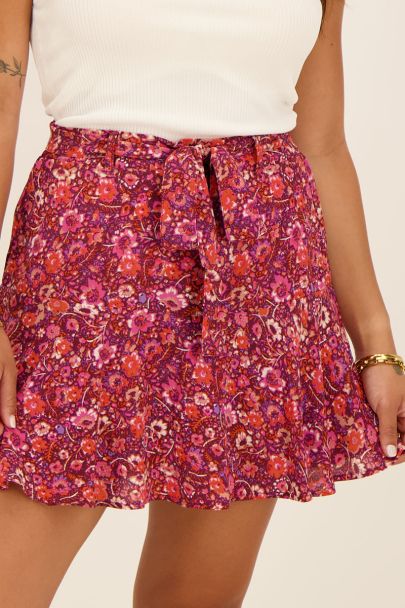 Rode skort met bloemenprint & ceintuur