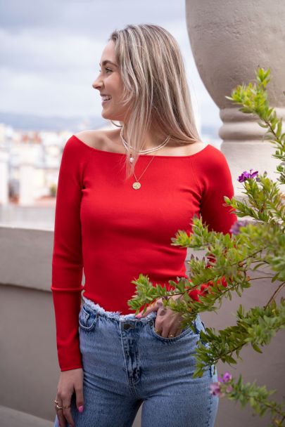 Red square neck top