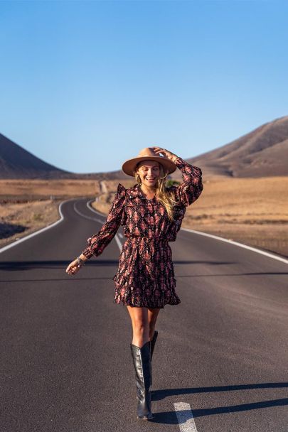Zwarte blouse met boho print & ruffles