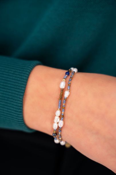 Shapes blue beaded bracelet set