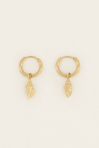 Souvenir oorringen met spiraal schelp bedel | My Jewellery