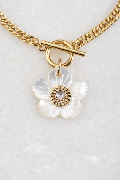 Souvenir hibiscus flower necklace