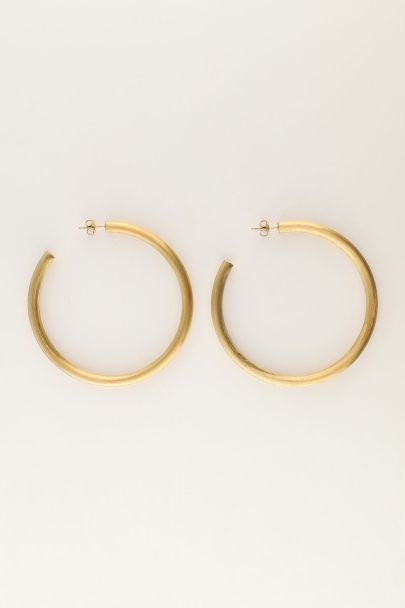 Bold statement oorringen medium matte structuur