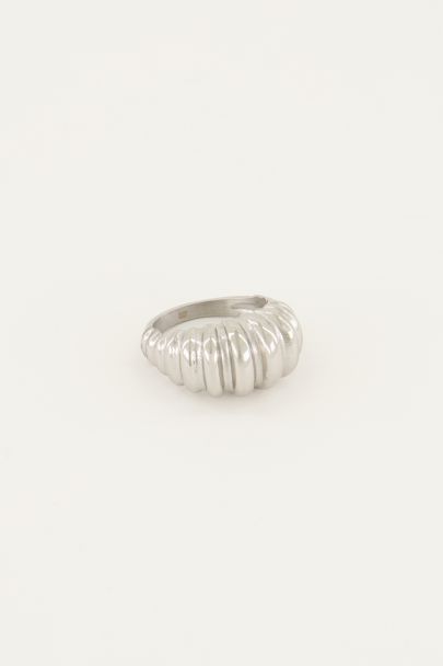 Statement ring ribbels