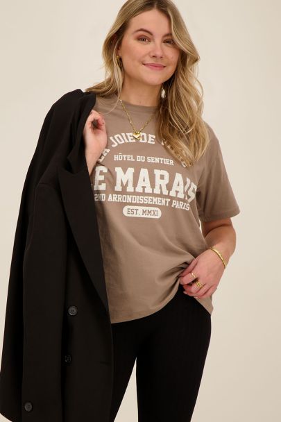 Taupefarbenes T-Shirt Le marais