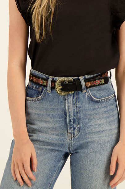 Velvet belt with gold buckle & embroidered flowers