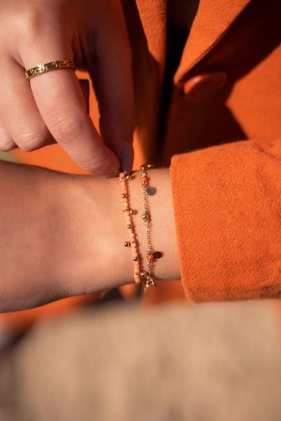 Vintage-Armband mit orangefarbenen Perlen und Kugeln