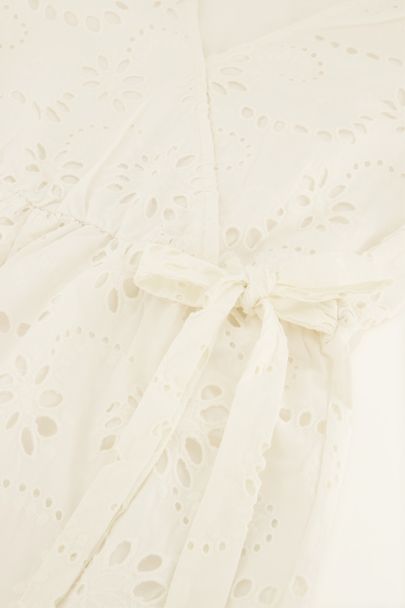 Witte jurk met bloemen broderie