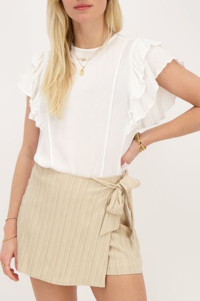 Witte top met ruffles en pintuck