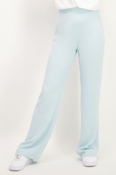 Lichtblauwe wijdvallende pantalon