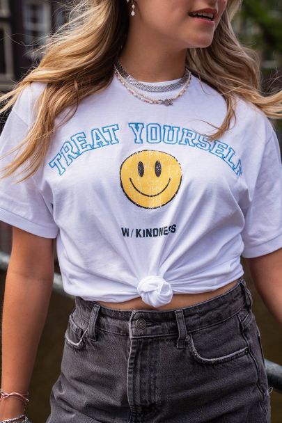 White T-shirt with smiley print