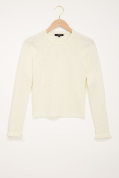 White sweater with ribbed structure