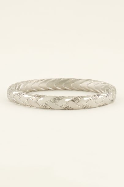 Woven bangle with zigzag pattern | My Jewellery