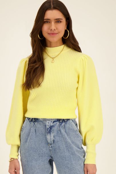 Yellow rib turtleneck with puff sleeves