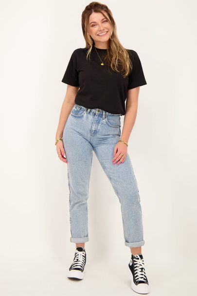 Zwart T-shirt met V shape