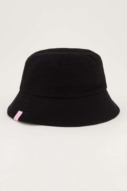 Zwarte bucket hat