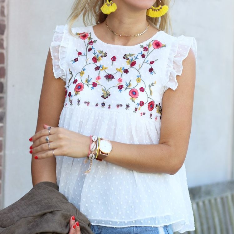 Top bloemenprint stipjes wit
