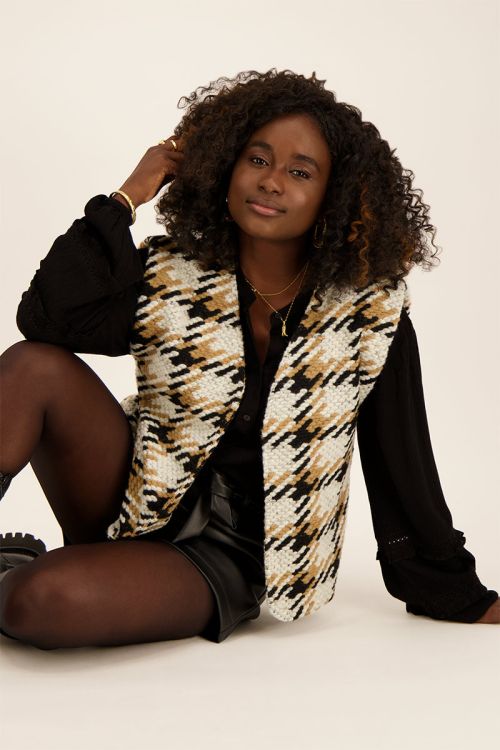 Beige grof gebreid pied-de-poule gilet | My Jewellery