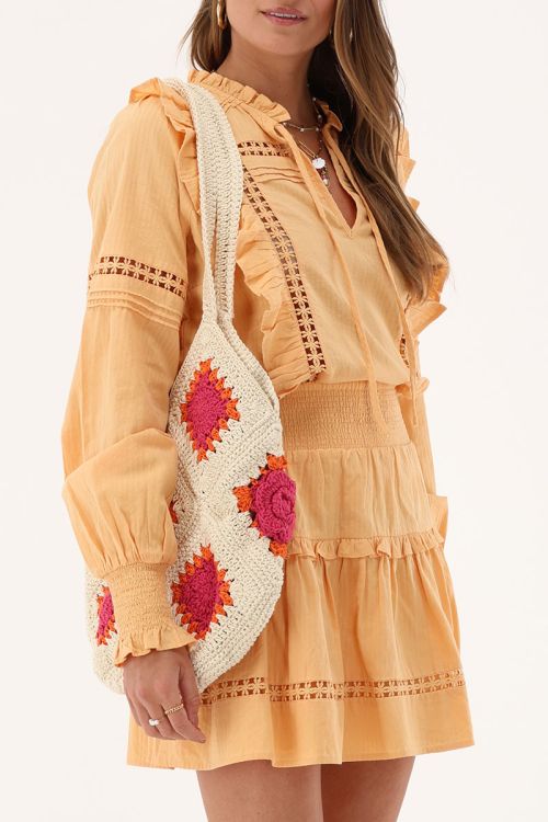 Beige crochet tote bag with orange & pink flowers | My Jewellery