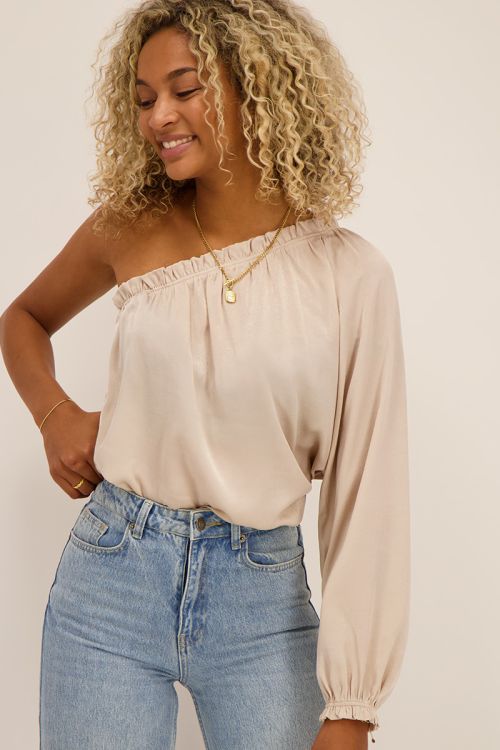 Beige one shoulder top satijnen look | My Jewellery