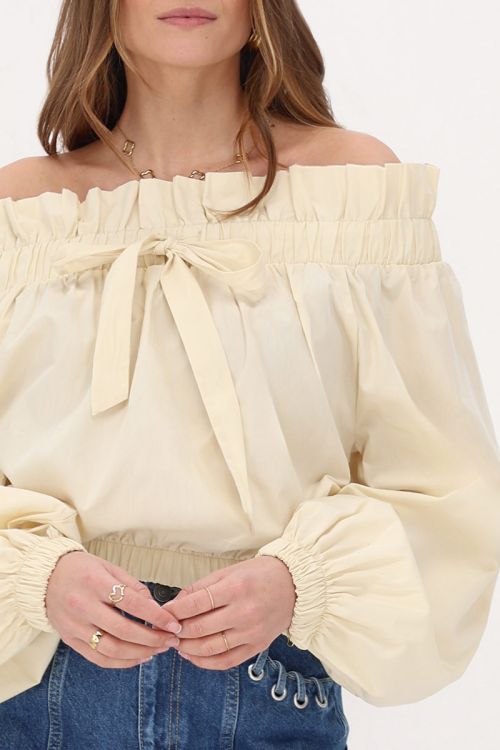 Beige off-shoulder top with ruffle and bow | My Jewellery