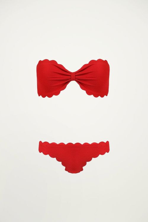 Bikini rood geribbeld, bikini's