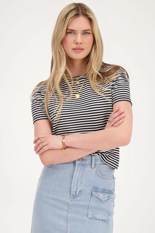 Black & white top with ruffled puff sleeves | My Jewellery