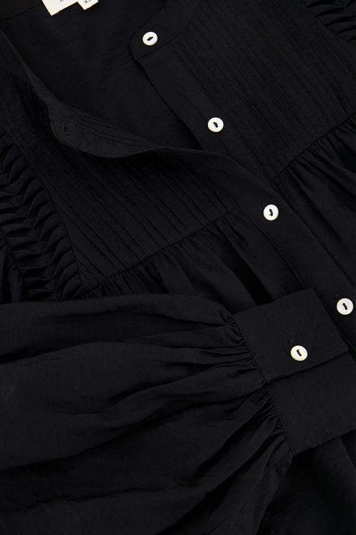 Black blouse with pintuck & balloon sleeves | My Jewellery