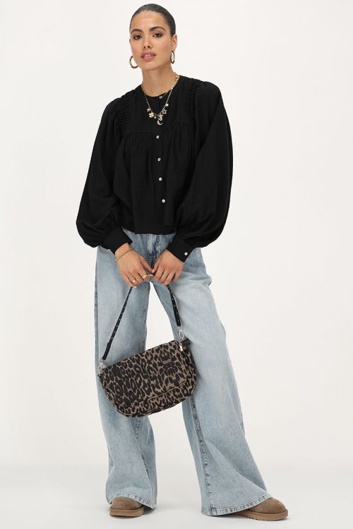 Black blouse with pintuck & balloon sleeves | My Jewellery