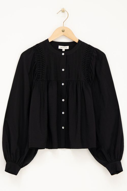 Black blouse with pintuck & balloon sleeves | My Jewellery