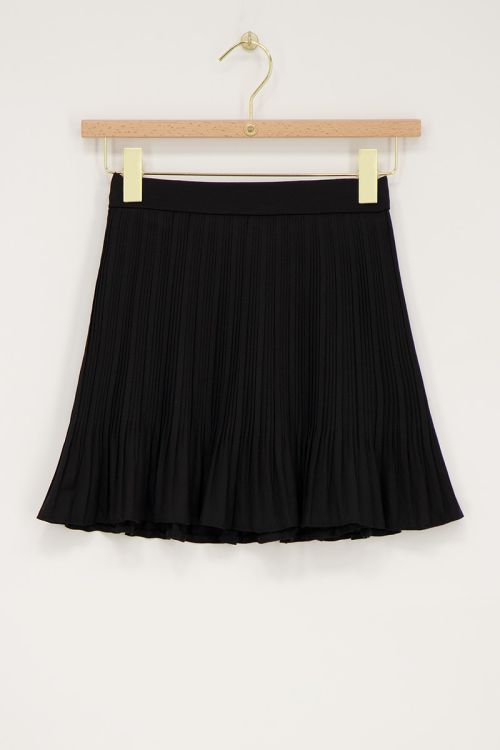 Black Pleated Mini Skirt | My Jewellery