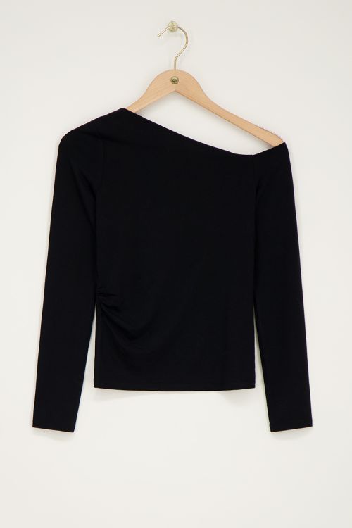 Black asymmetrical top with long sleeves | My Jewellery