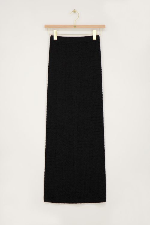 Black maxi skirt with structure & slit | My Jewellery