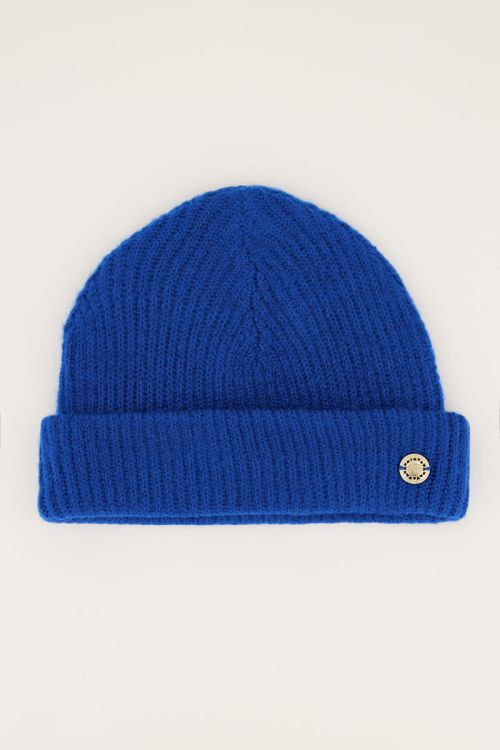 Blauw gekleurde muts