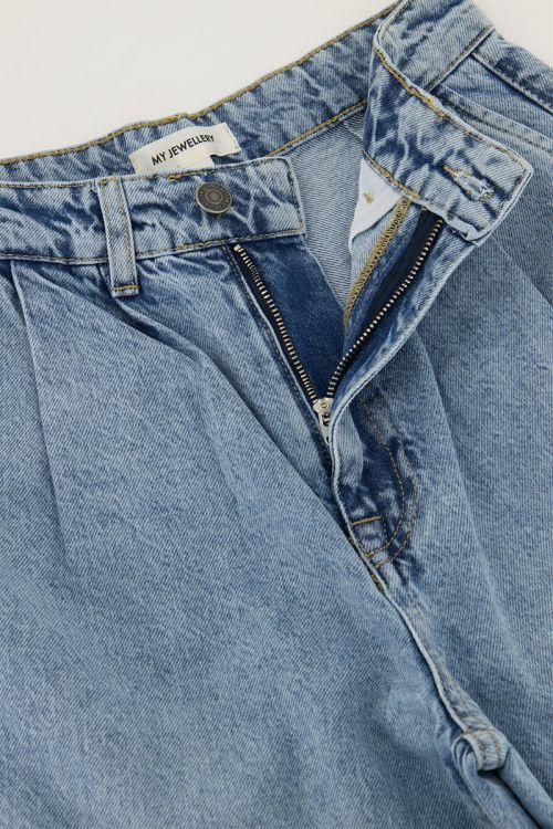 Blue denim wide leg jeans with pleats