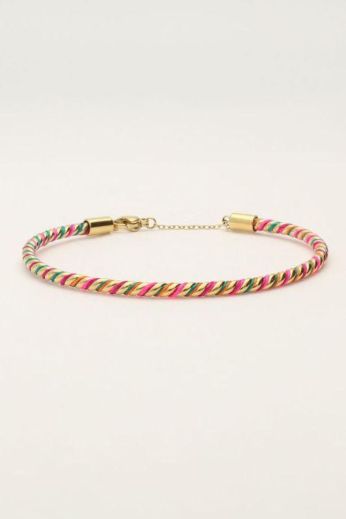 Bold bangle met twisted kleuren