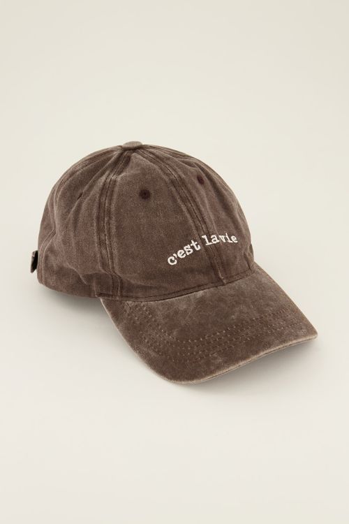 Braune Cap „c'est la vie“